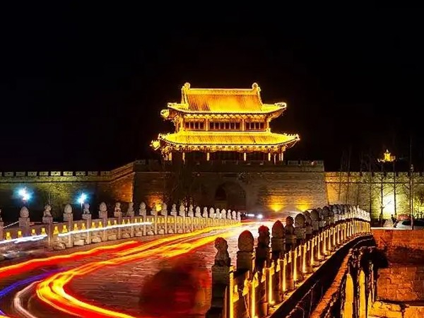 ?？h古城文旅景觀亮化項目讓星如雨收獲好評